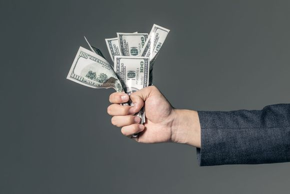 镇江讨债公司的收费标准是什么？是按回款比例还是固定收费？